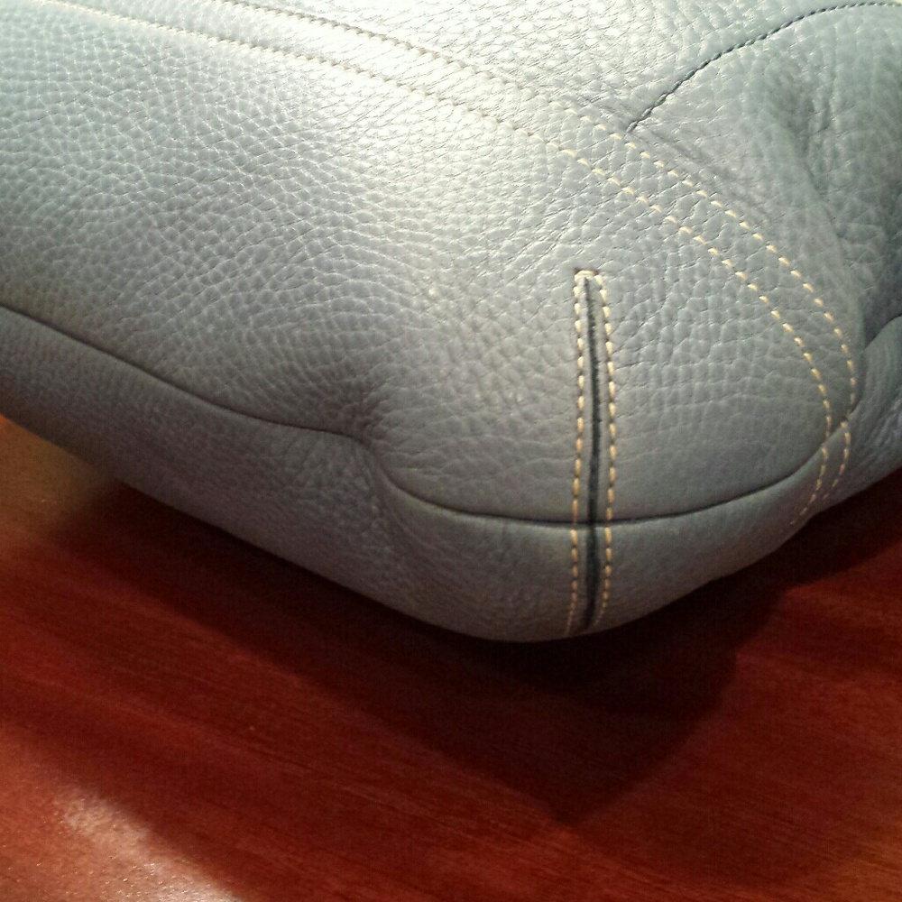 Coach Chambray Leather Bag - Picture 5 of 8